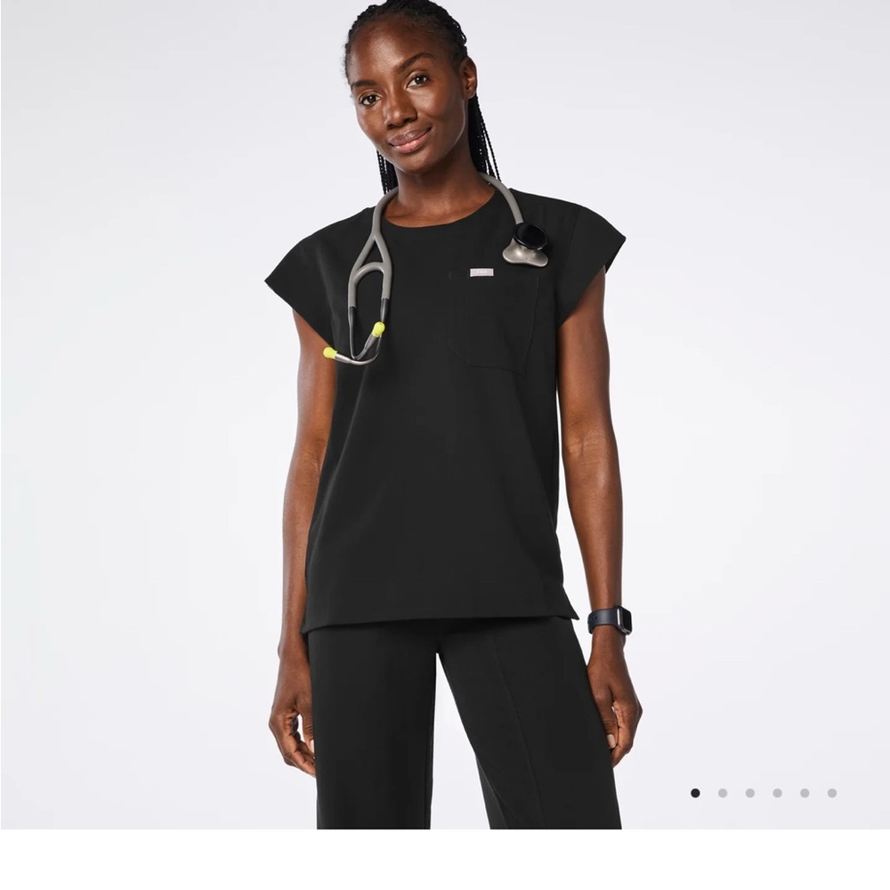 Lucia relaxed crewneck scrub top